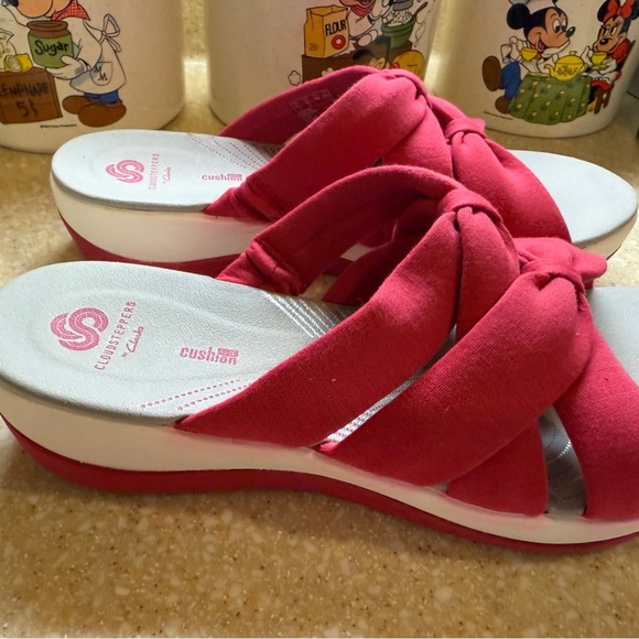 Cloud Steppers by Clarks Pink Bow Women's Sandals Comfortable Shoes Sz 9 Slip on - Picture 4 of 14